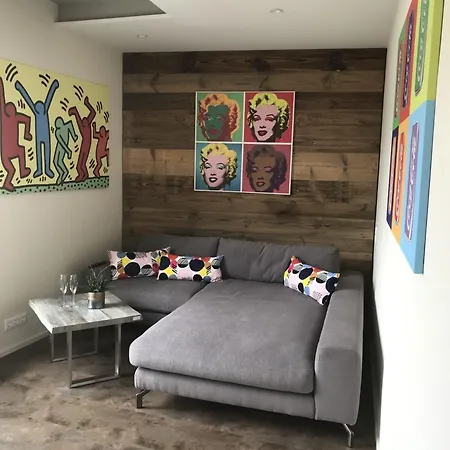 בית נופש Moderne Innenstadtwohnung Klagenfurt קלגנפורט