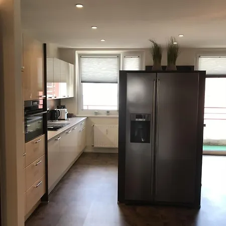 Moderne Innenstadtwohnung Klagenfurt בית נופש קלגנפורט